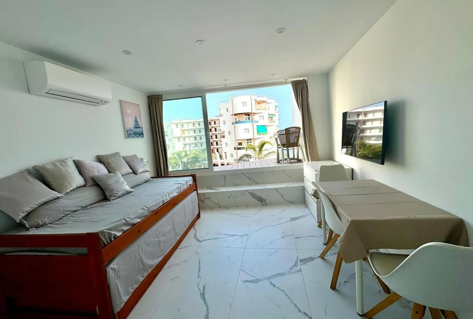 Los Cristianos Must-See Beachfront Apartment, Stunning Views In Tenerife 0*, Los Cristianos (Tenerife) Spain